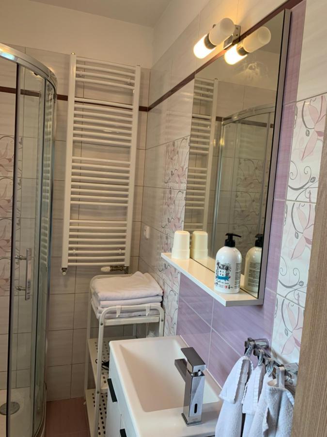 Apartmany Na Rozcesti Lomnice nad Popelkou Bagian luar foto