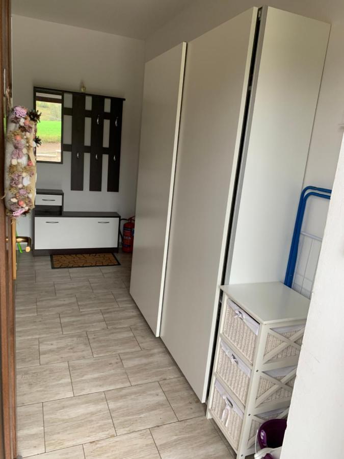 Apartmany Na Rozcesti Lomnice nad Popelkou Bagian luar foto