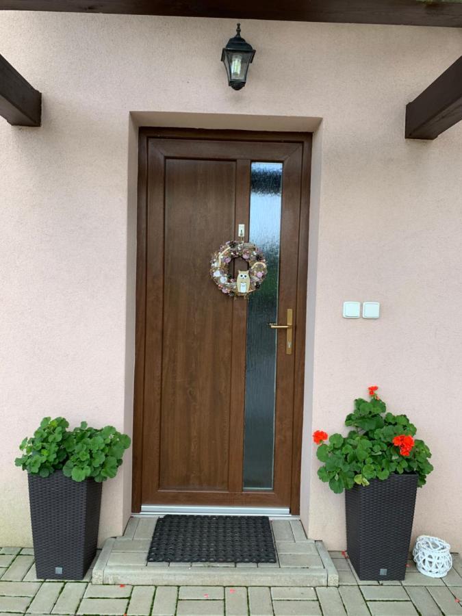 Apartmany Na Rozcesti Lomnice nad Popelkou Bagian luar foto