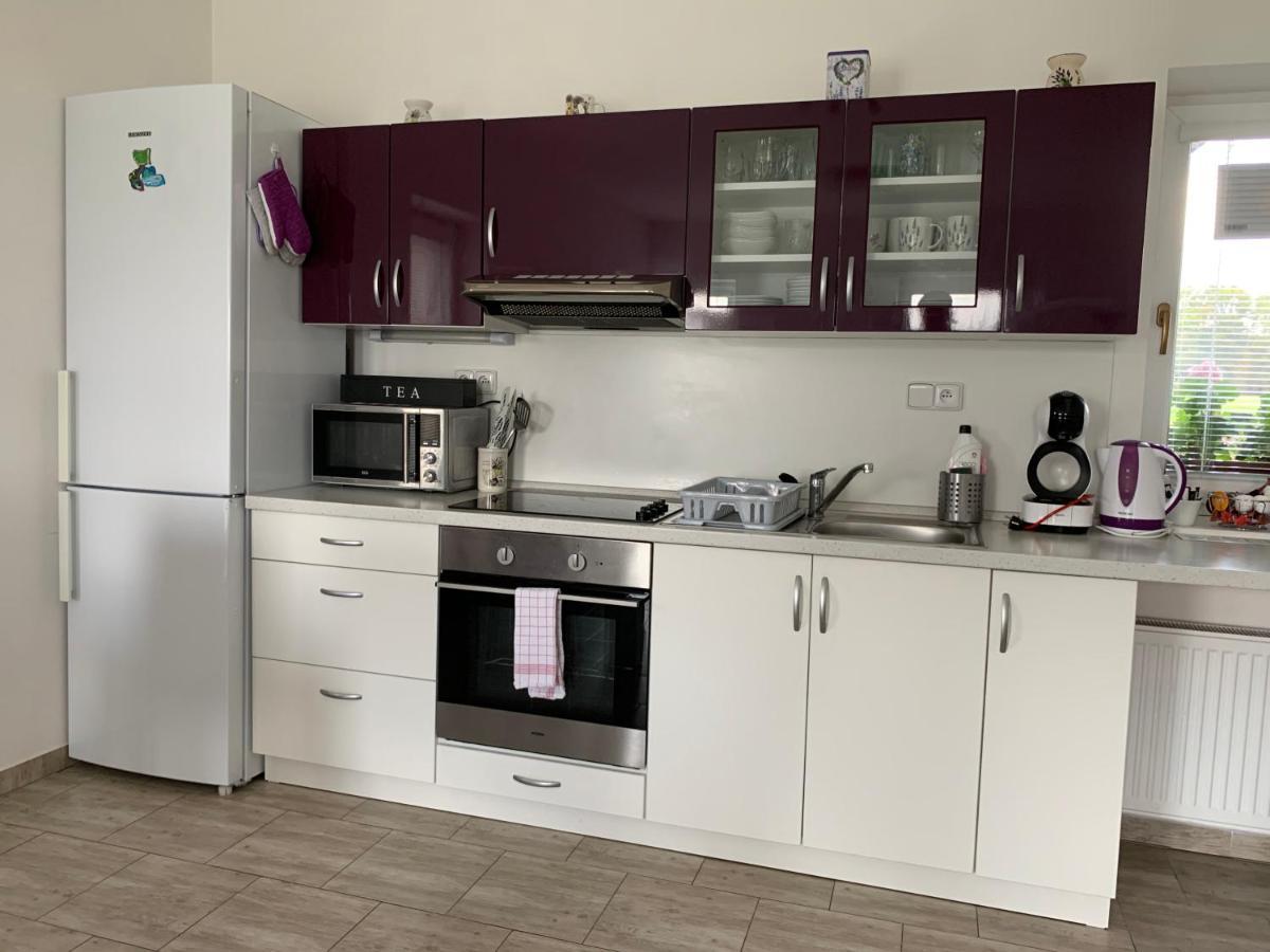 Apartmany Na Rozcesti Lomnice nad Popelkou Bagian luar foto