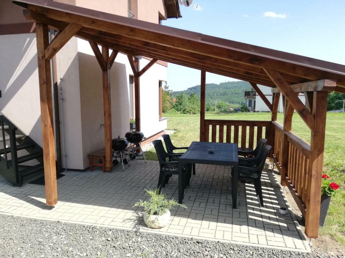Apartmany Na Rozcesti Lomnice nad Popelkou Bagian luar foto